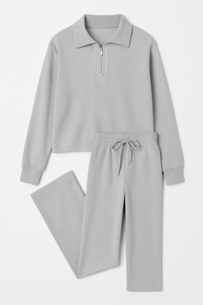 Conjunto Feminino com Suéter Gola Alta e Calça com Cordão - Estilo Bellanita